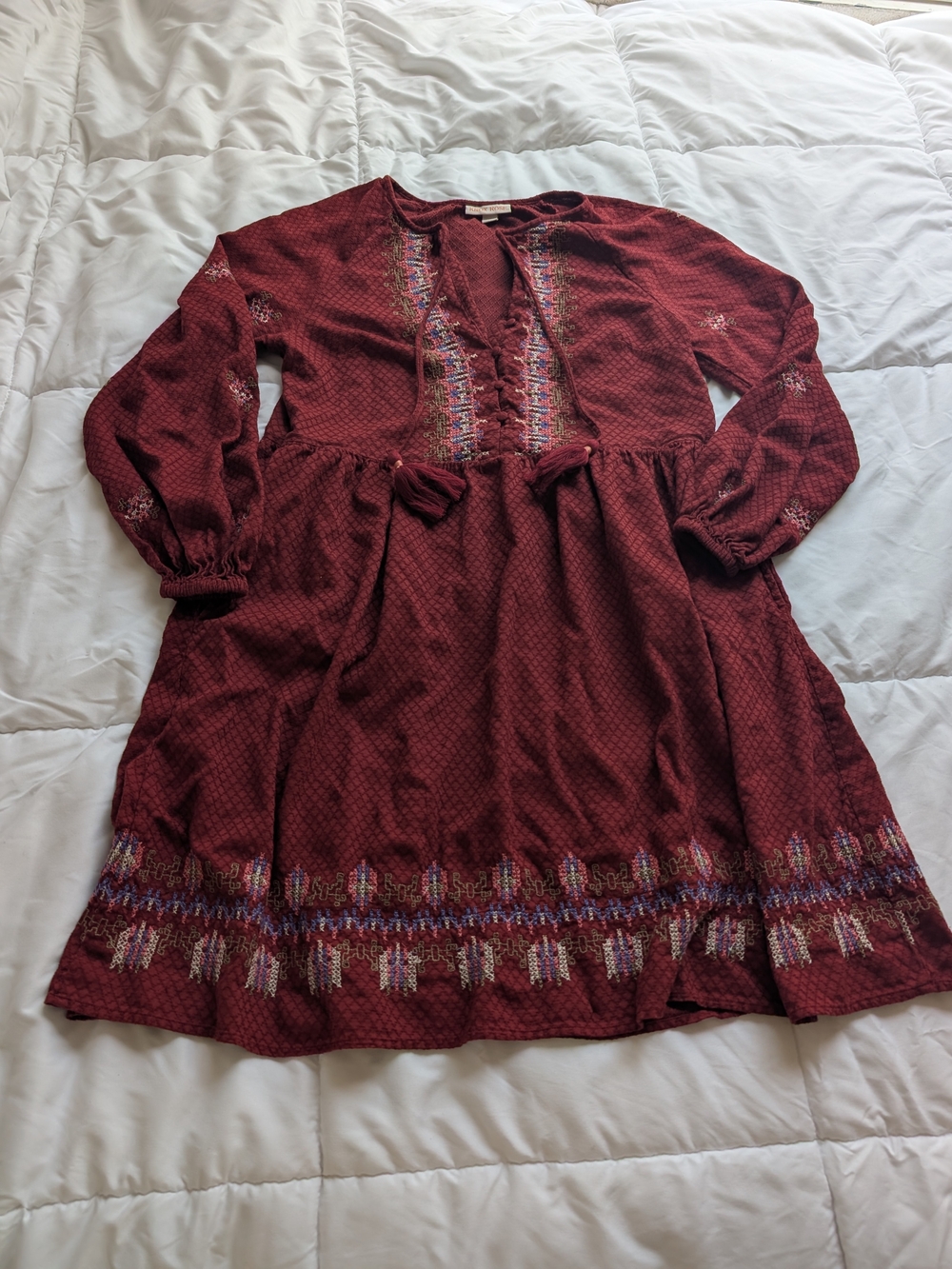 Knox Rose Burgundy Embroidered Long Sleeve Tunic Dress